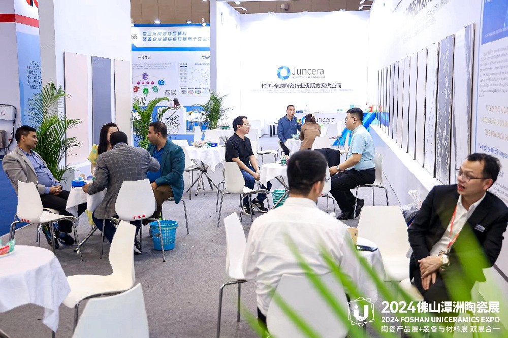 JUNCERA shines Foshan Tanzhou Ceramics Exhibition, leading the industry innovation trend